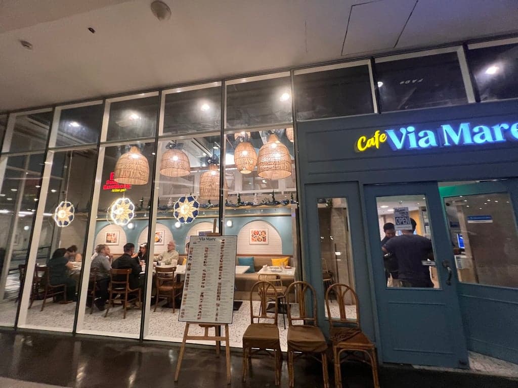 Via Mare Oyster Bar cover photo