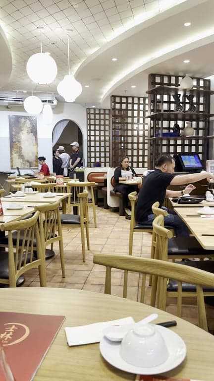 Shi Lin - Glorietta 2 photo 2