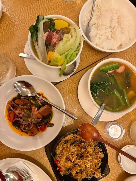 Ayala Triangle Gardens - Restaurants photo 2