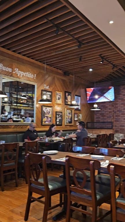 Italianni's Ayala North Exchange photo 2