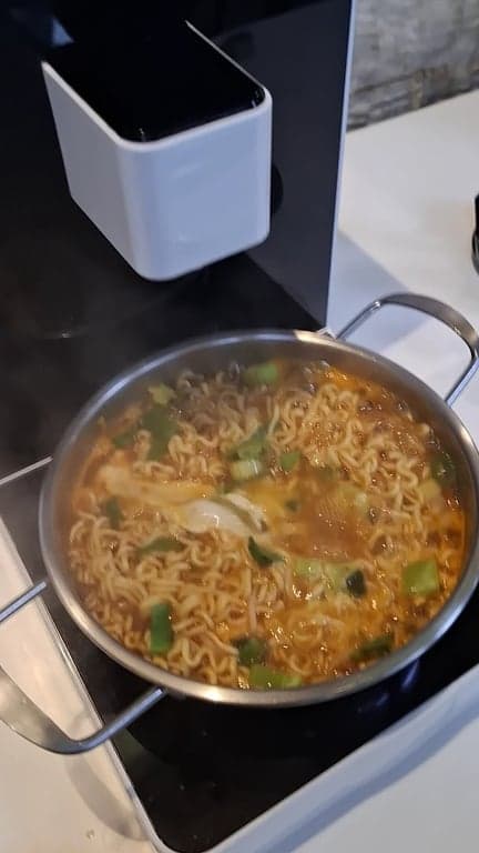 Kim's Ramyun#8 - Makati Ave., Poblacion photo 2