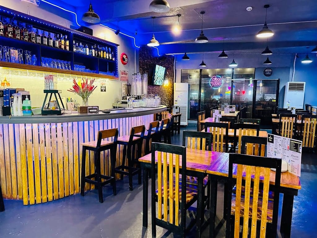 9 KTV & Resto Bar photo 3