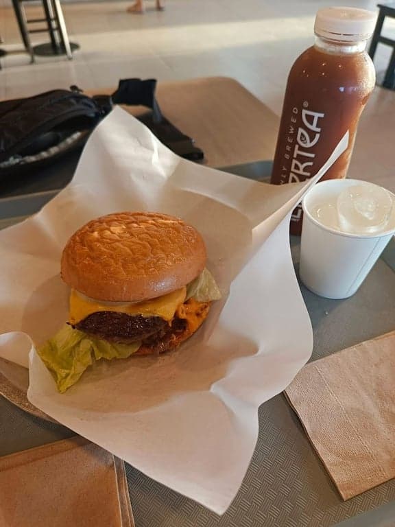ArmyNavy Burger + Burrito Valero photo 2