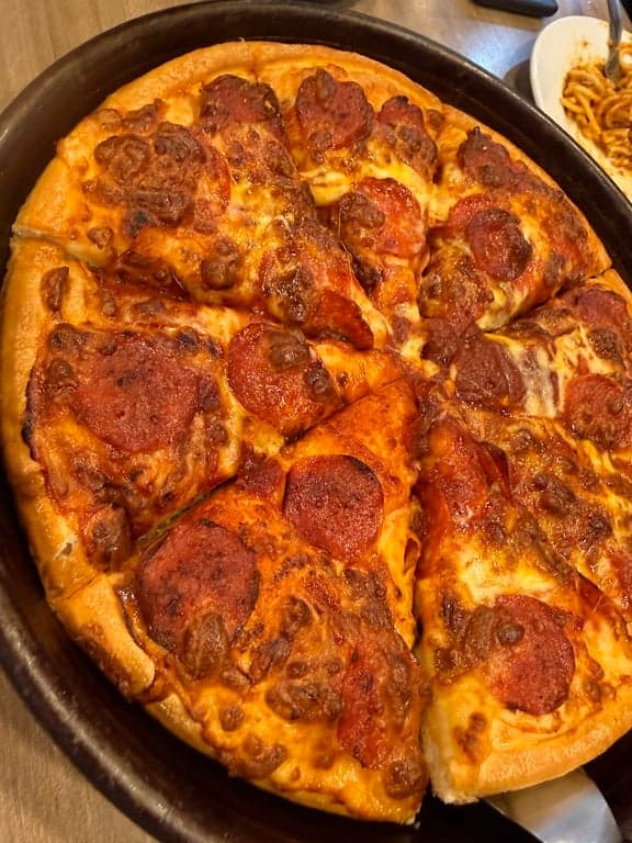 Pizza Hut photo 3