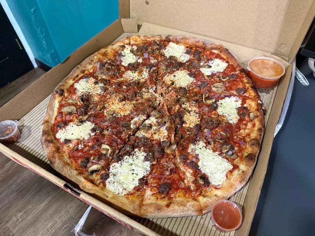 Jabroni’s NYC Pizza photo 3
