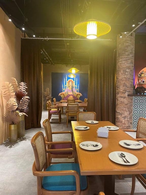 Queens at Bollywood - Halal Indian Restaurant cover photo