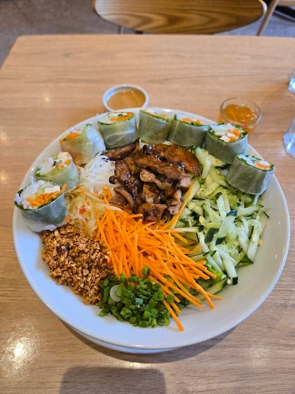 Pho Hoa - Greenbelt 5 photo 3