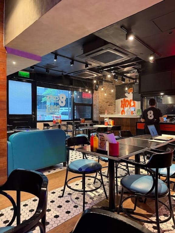 8 Cuts Burger Salcedo photo 3