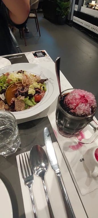 Greyhound Café SM Aura photo 2