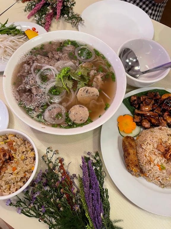 Pho Hoa - Paseo Center photo 3