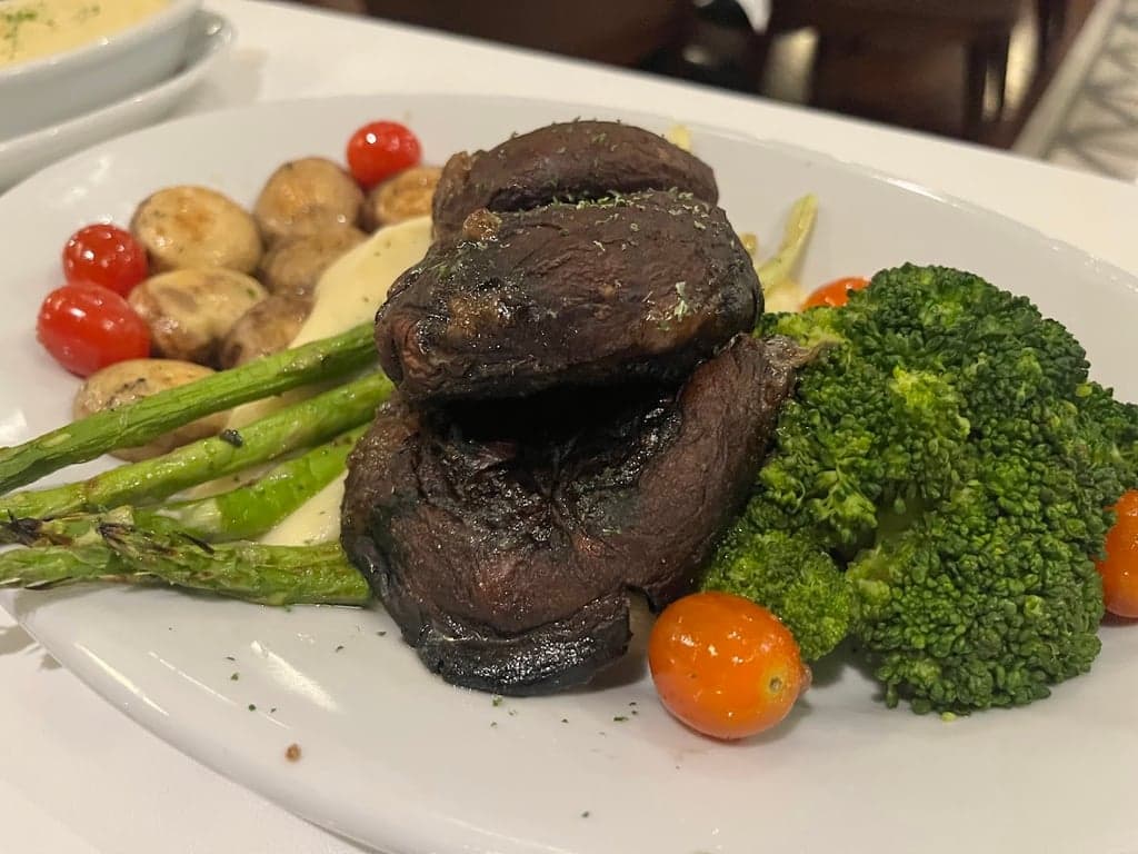 Ruth's Chris Steak House Manila photo 3
