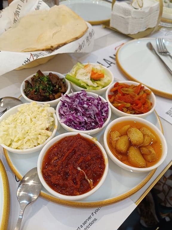 La Mezah Cafe & Mediterranean Kitchen photo 3