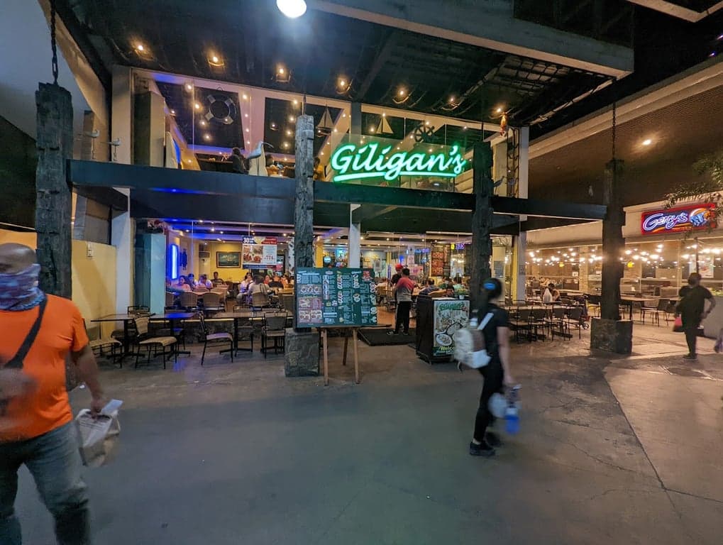 Giligan's cover photo