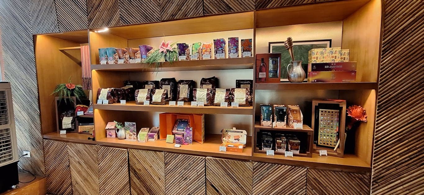 Auro Chocolate Cafe - BGC Flagship photo 3