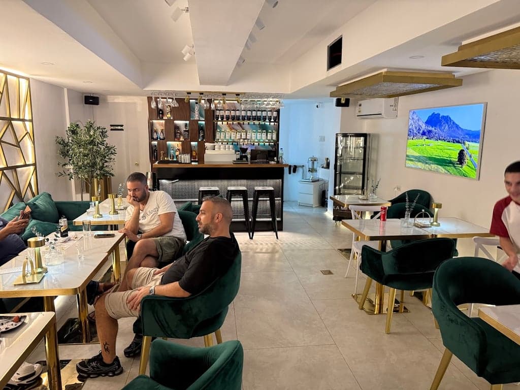 La Mezah Cafe & Mediterranean Kitchen cover photo