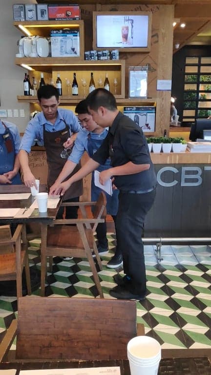 Coffee Bean and Tea Leaf Bistro photo 2
