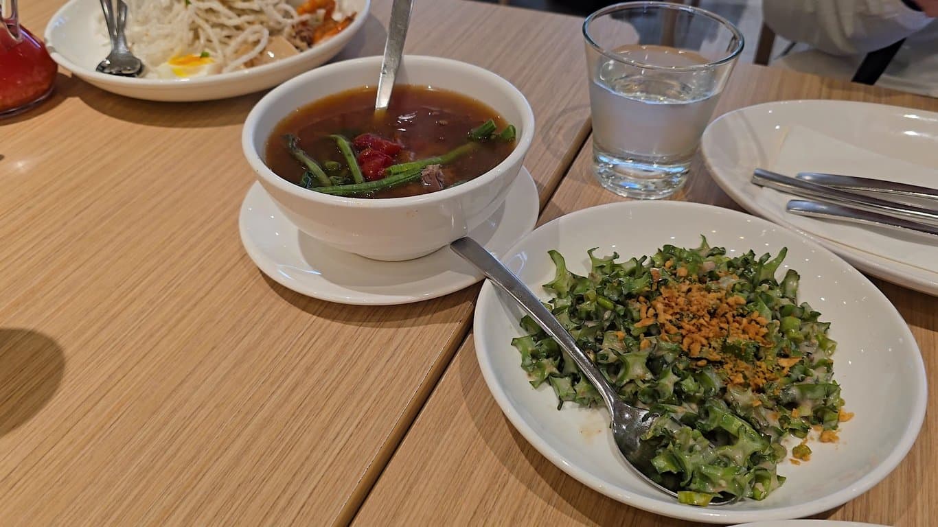 Manam High Street photo 2