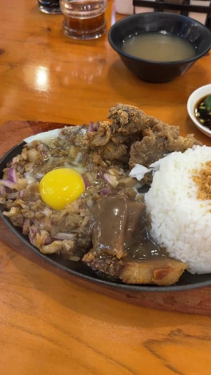 KrispyPapi Makati San Antonio photo 2