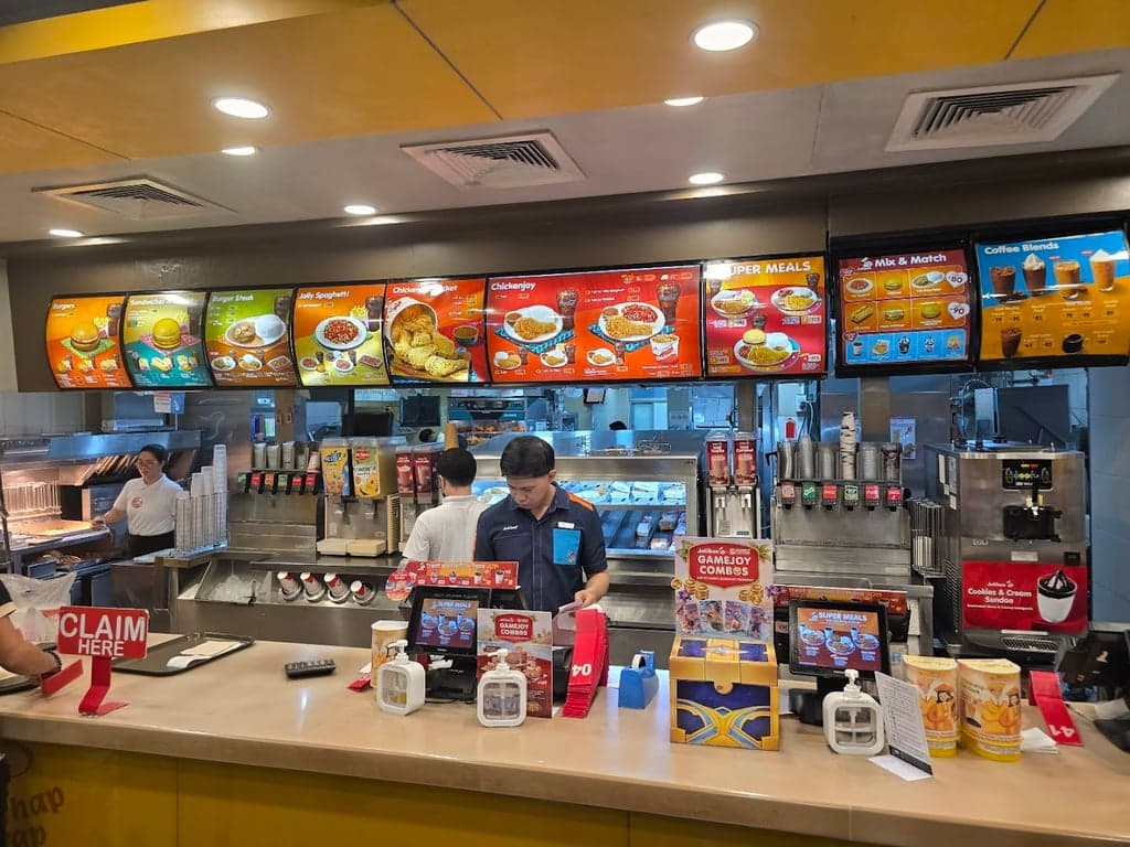 Jollibee Bonifacio Global City photo 3