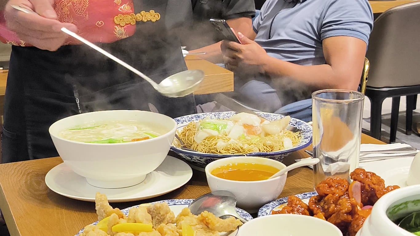 Mandarin Sky Express photo 2