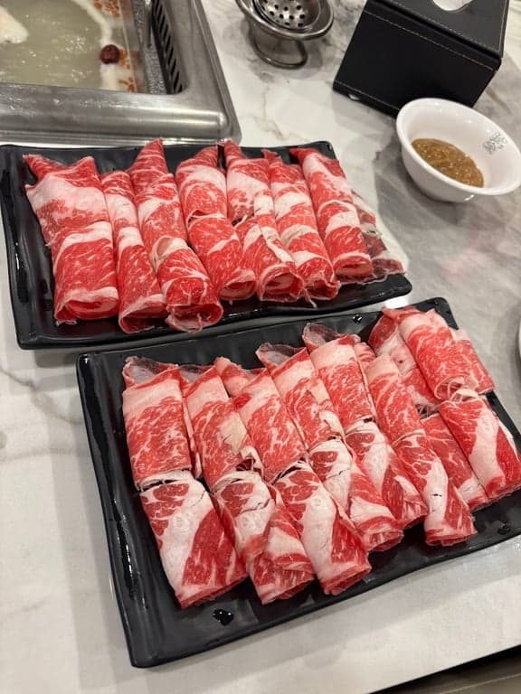 Zhenbao Hotpot Makati 珍宝重庆火锅 Makati店（原小当家） photo 3