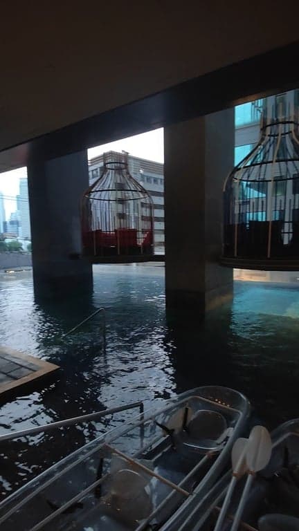 Mermaid Pool Bar photo 2