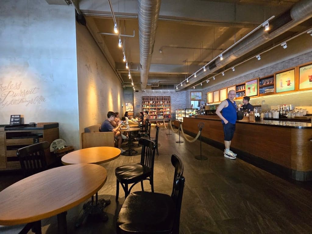 Starbucks Leviste Street cover photo