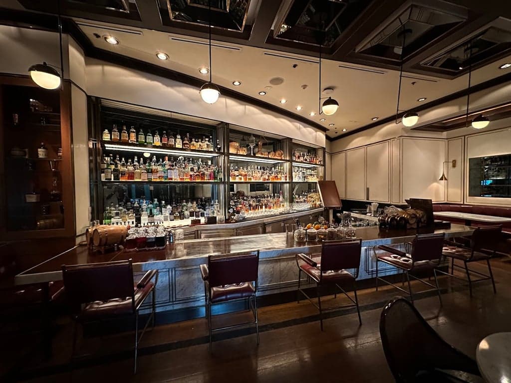 Raging Bull Chophouse & Bar photo 3