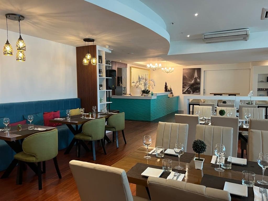 Society Lounge