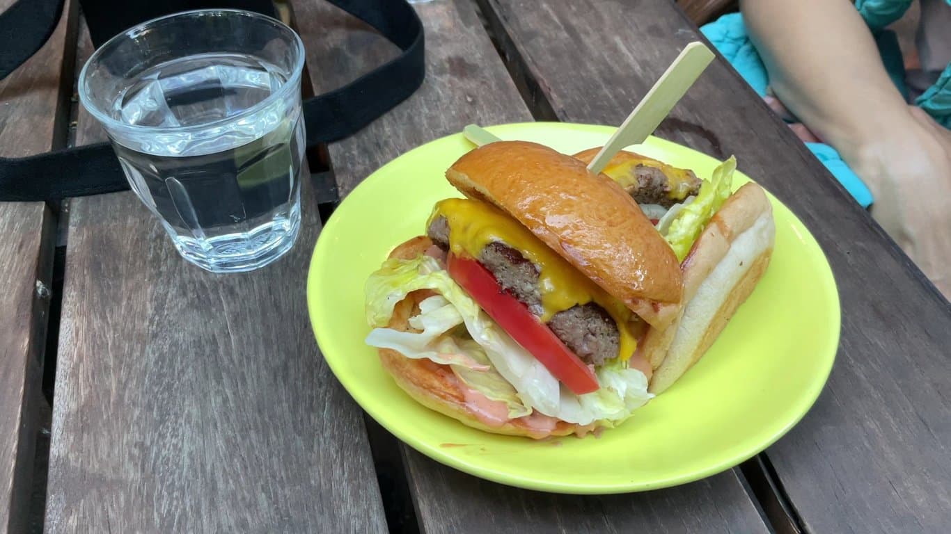 Pink's Hot Dogs BGC photo 2