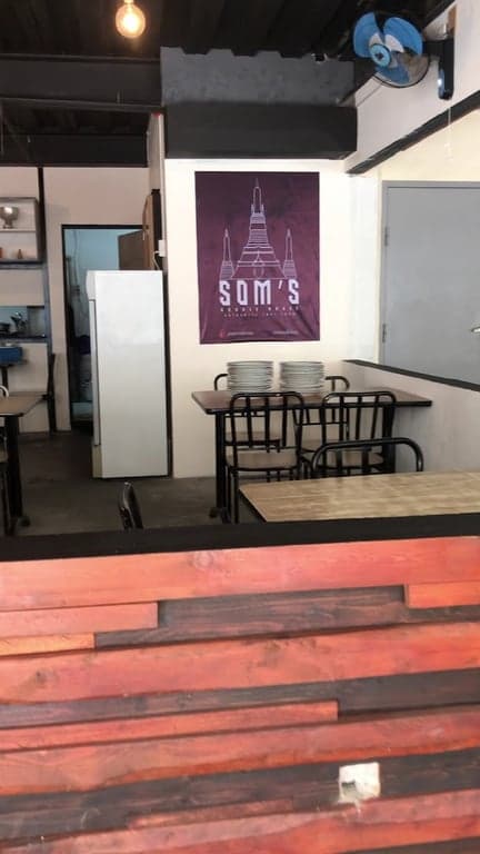 Som's The Original Thai Restaurant photo 2