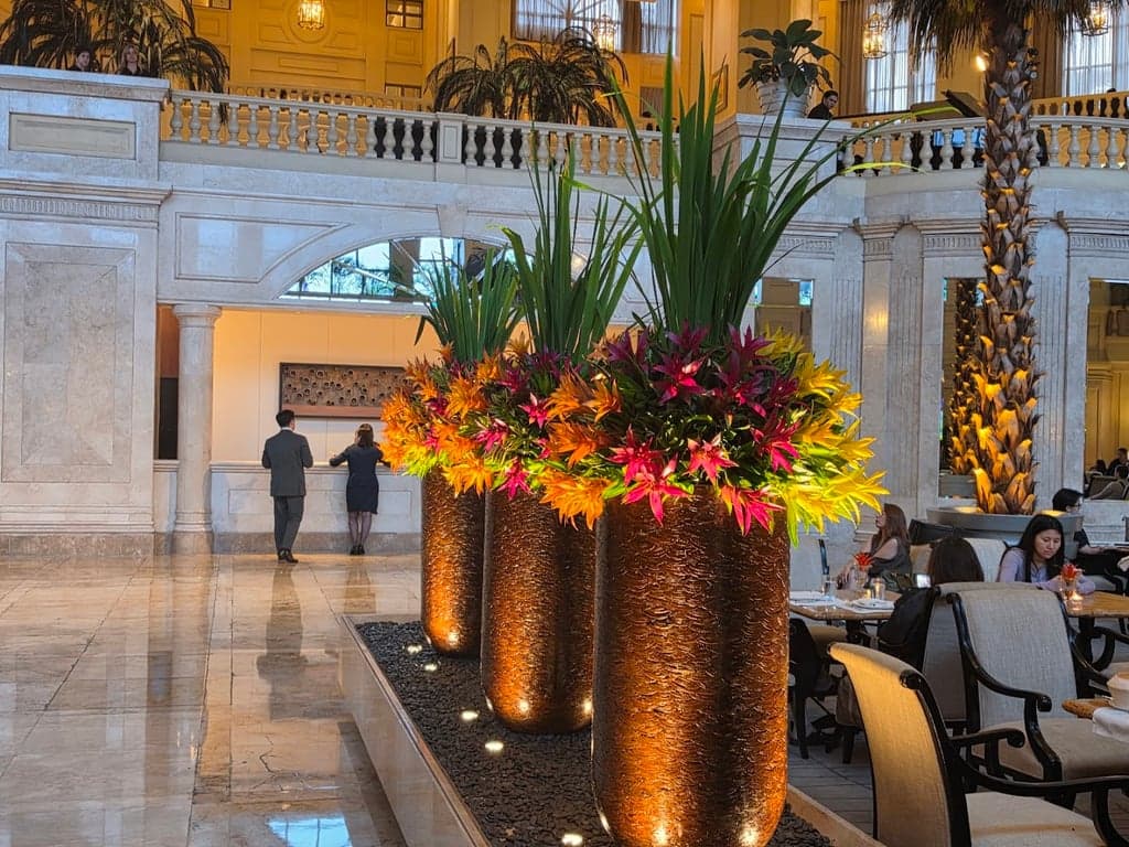 Escolta at The Peninsula Manila photo 3