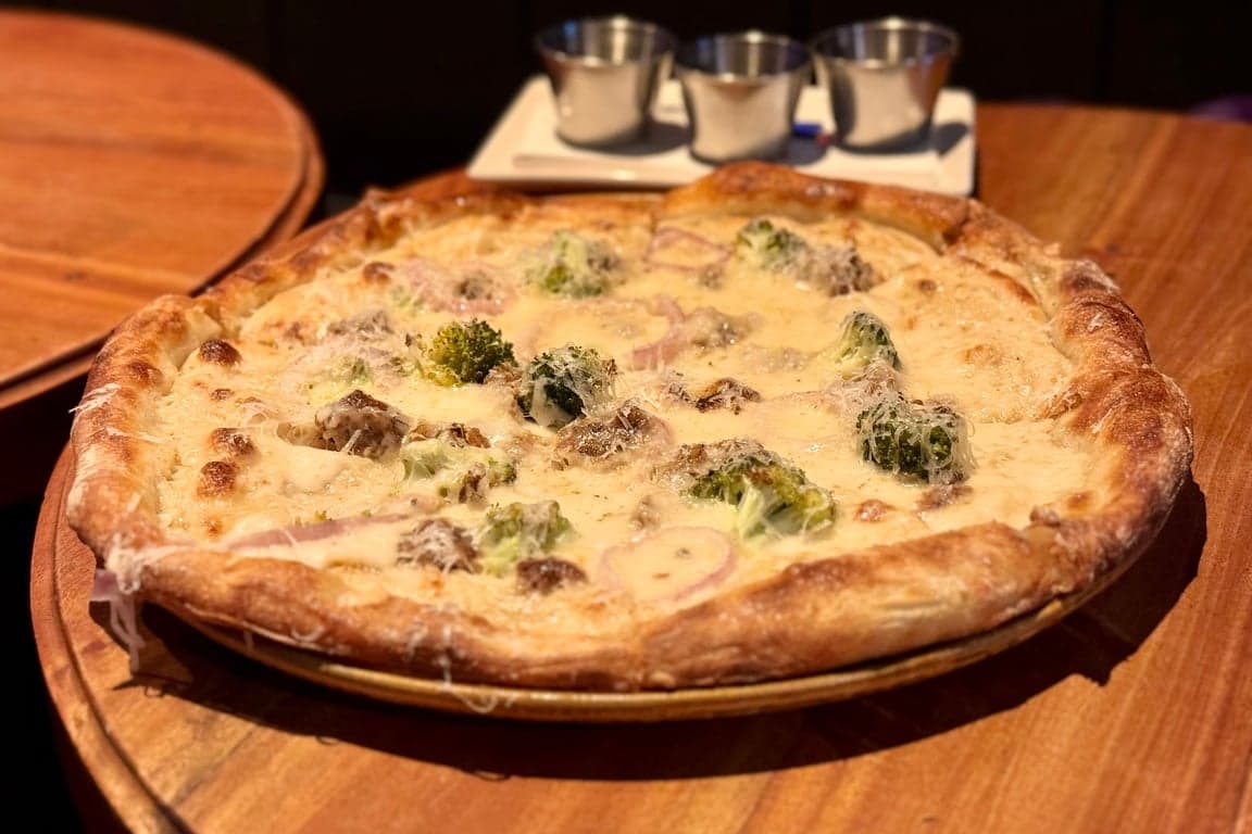 Pizza Sisters - BGC photo 2