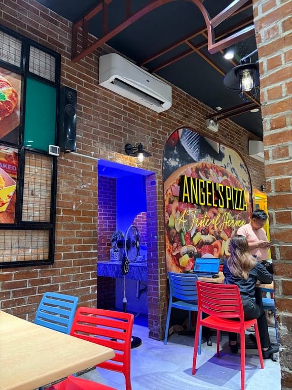 Angel's Pizza - BGC photo 3