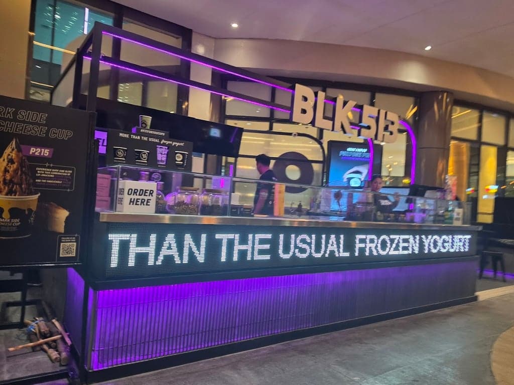 BLK 513 Uptown Mall photo 2