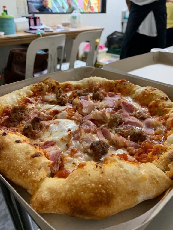 Crosta Pizzeria photo 3