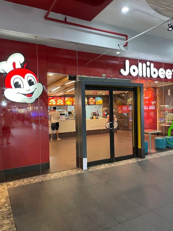 Jollibee Makati Central Square photo 2