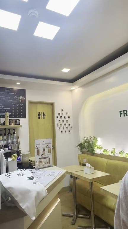 Fresh Grinds Cafe photo 2