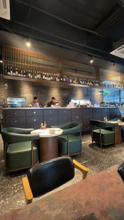 Mama Lou's Italian Kitchen, BGC photo 2