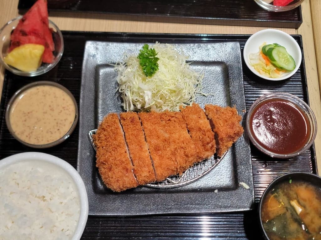 Maisen Tonkatsu - Shangri-La at the Fort photo 3