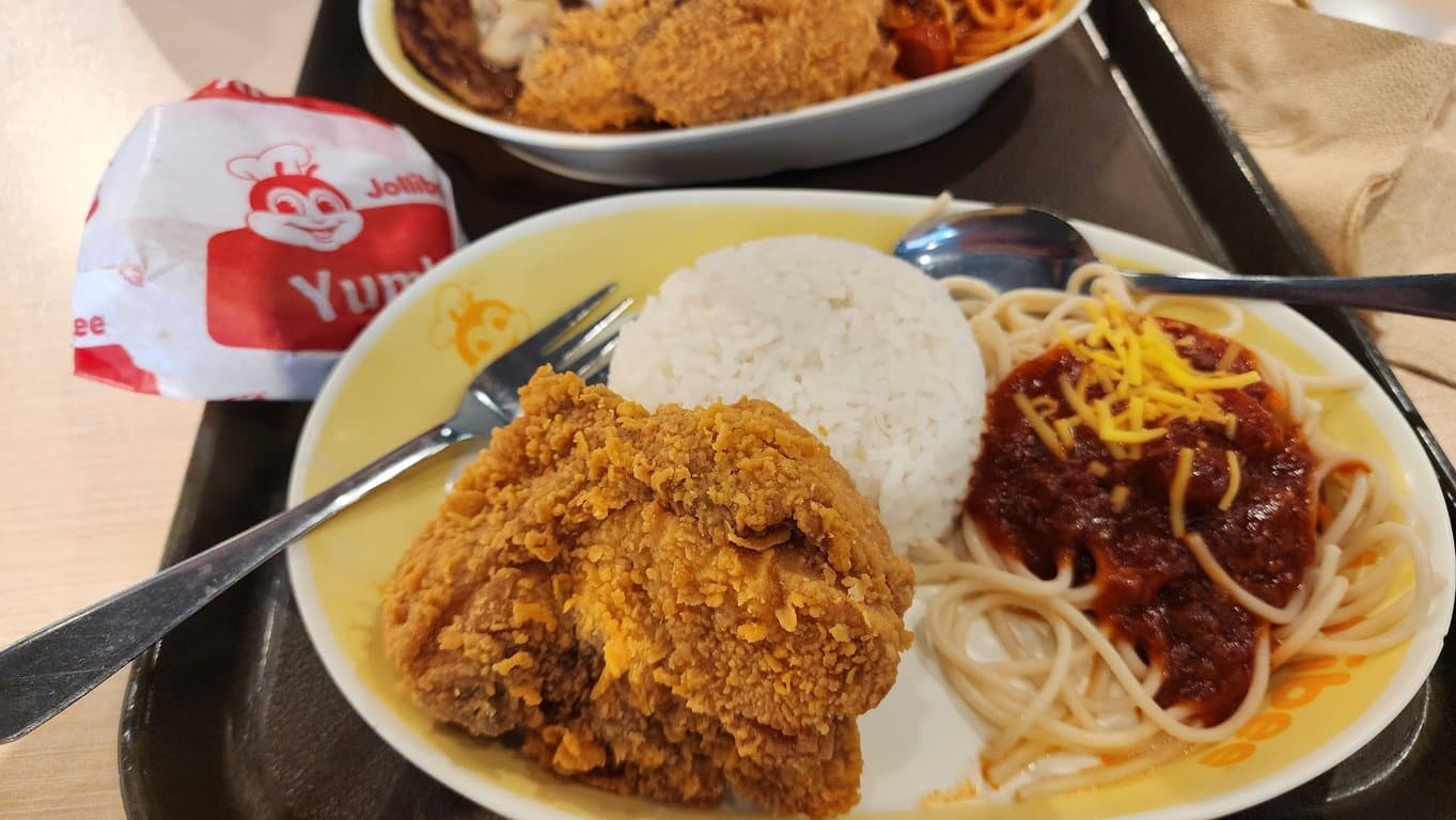 Jollibee Rufino Plaza photo 3