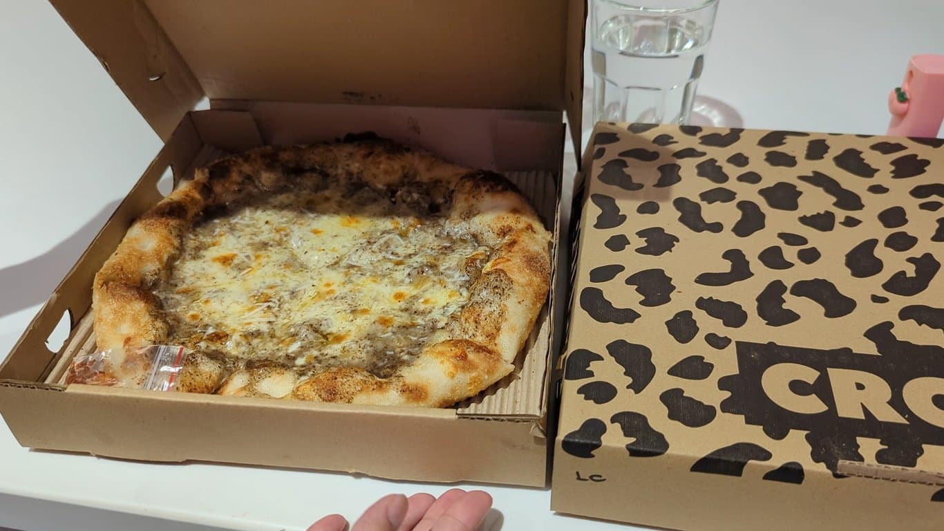 Crosta Pizzeria photo 2