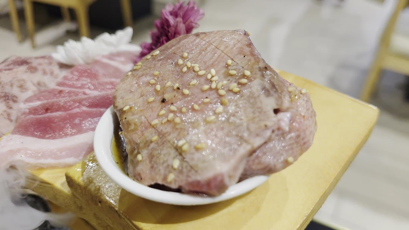 HIRO Japanese Yakiniku Restaurant photo 2