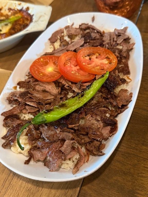 Feta Mediterranean Restaurant and Grocer - Rockwell photo 3